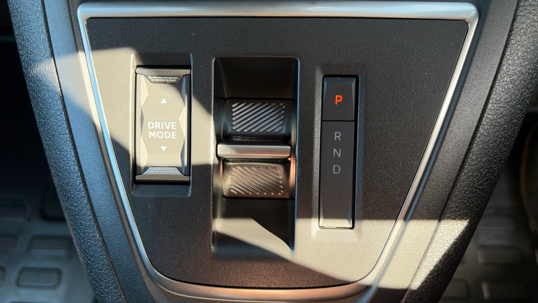 Vauxhall Vivaro L2 Diesel 2.2 Turbo D 150 Pro H1 Double Cab Auto